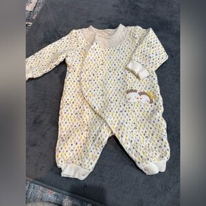 Allo&lugh baby one piece with snap closure size 3-6 months